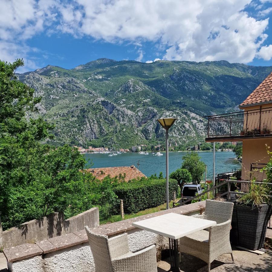 Apartments Vista Muo Kotor Bagian luar foto