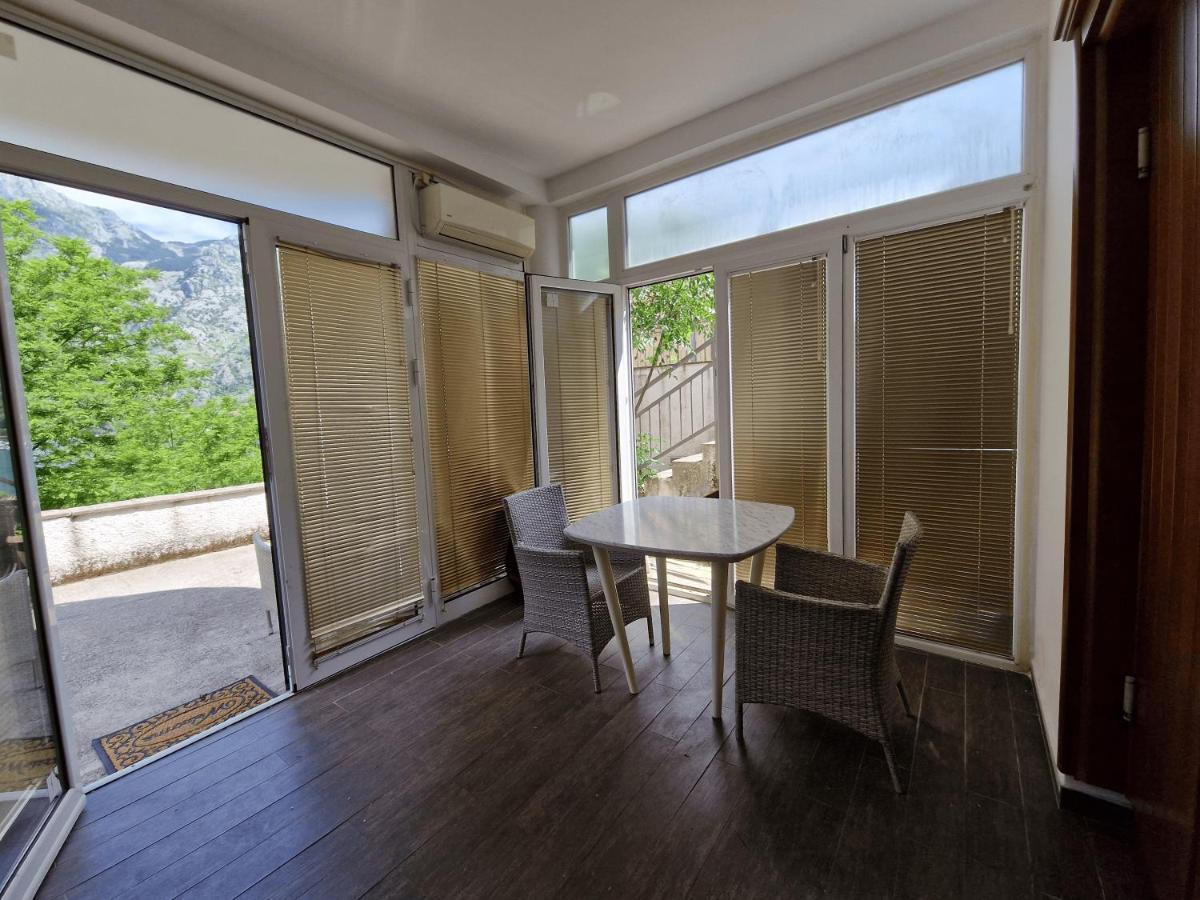 Apartments Vista Muo Kotor Bagian luar foto